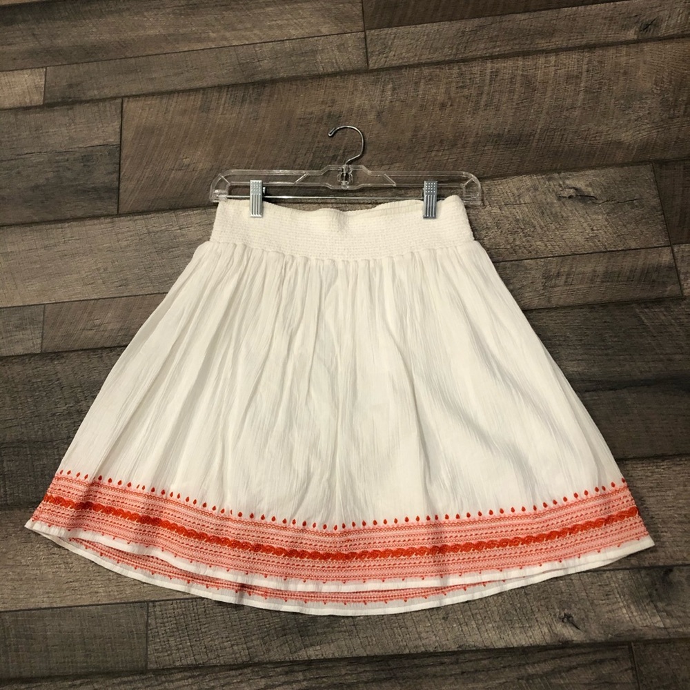 Skirt knee length